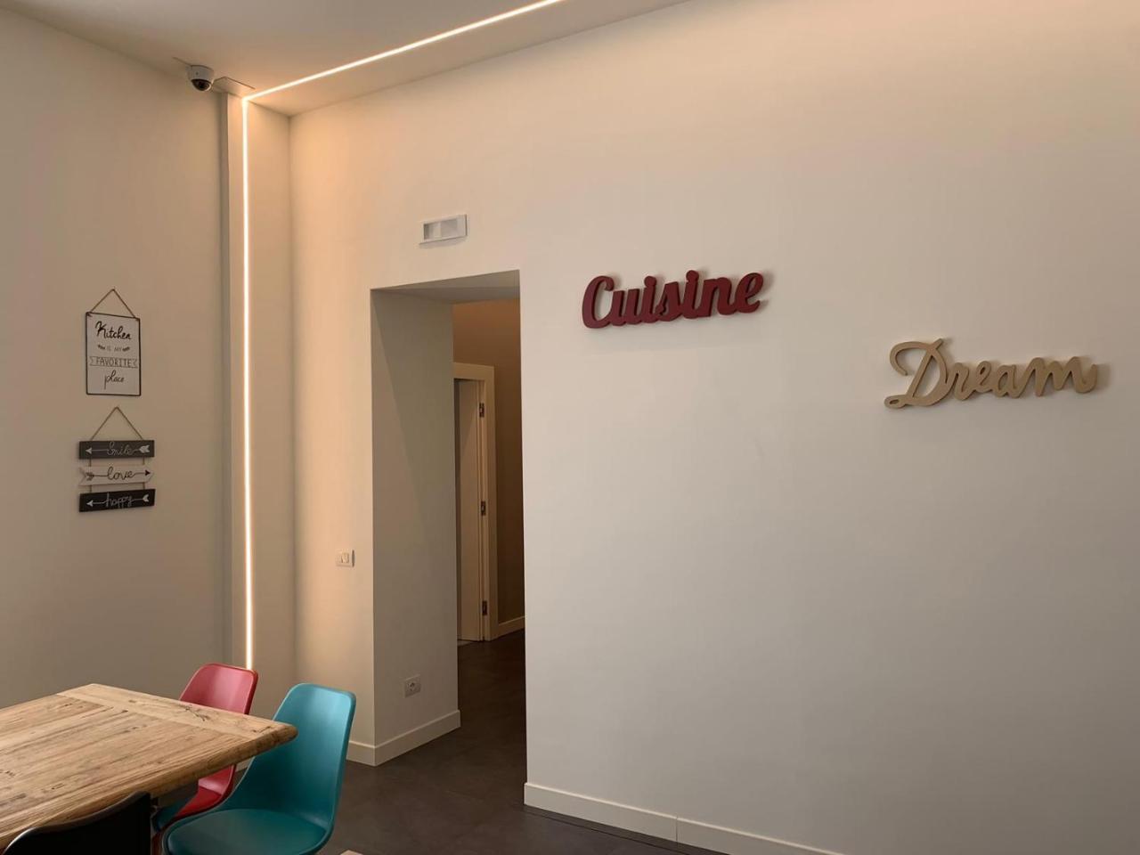 Napoli Squares Suites Экстерьер фото