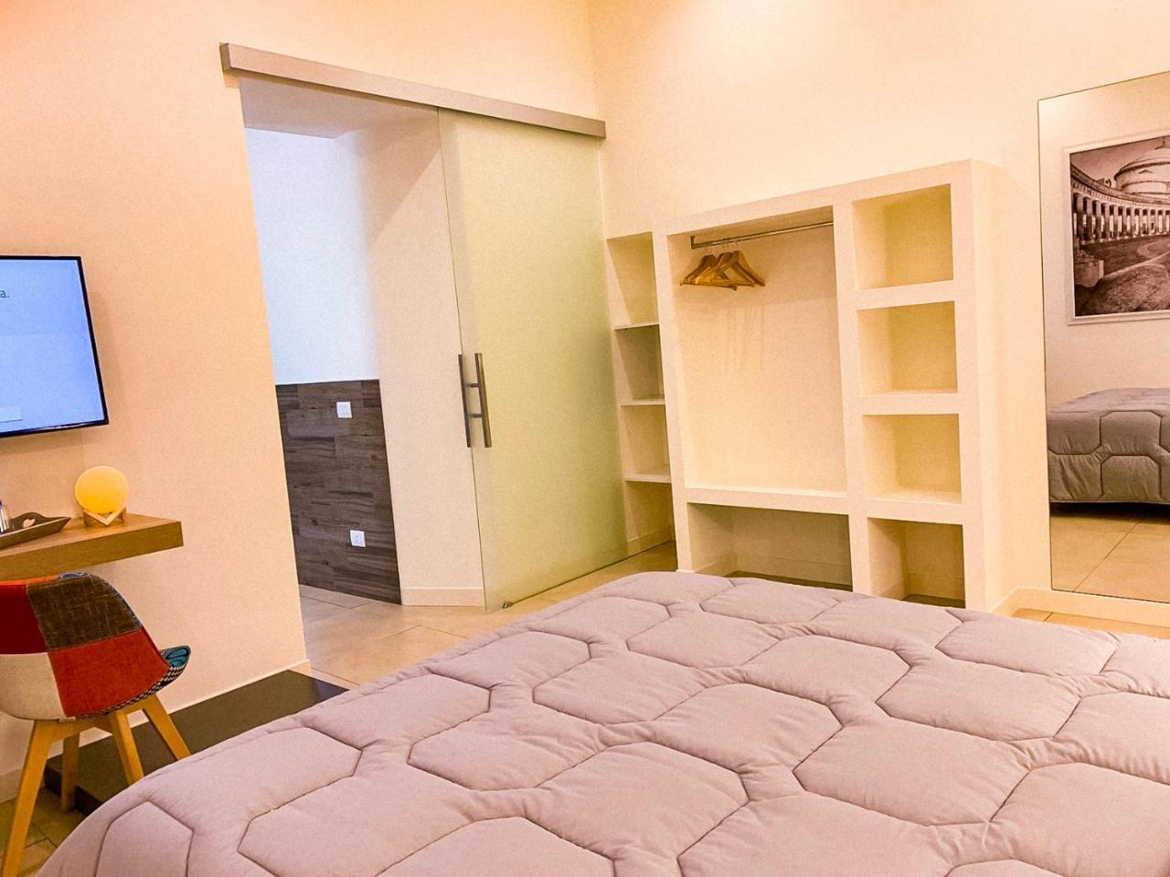 Napoli Squares Suites Экстерьер фото