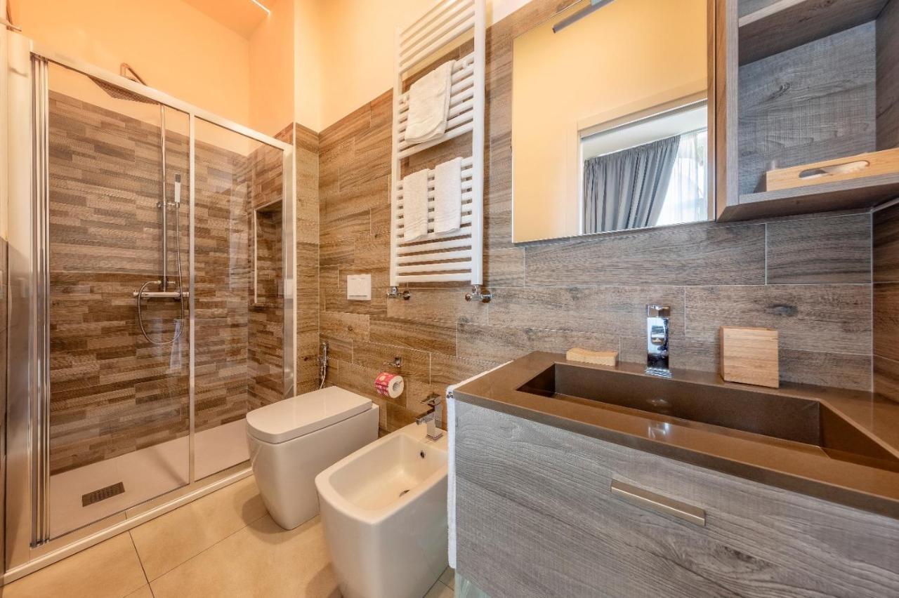 Napoli Squares Suites Экстерьер фото